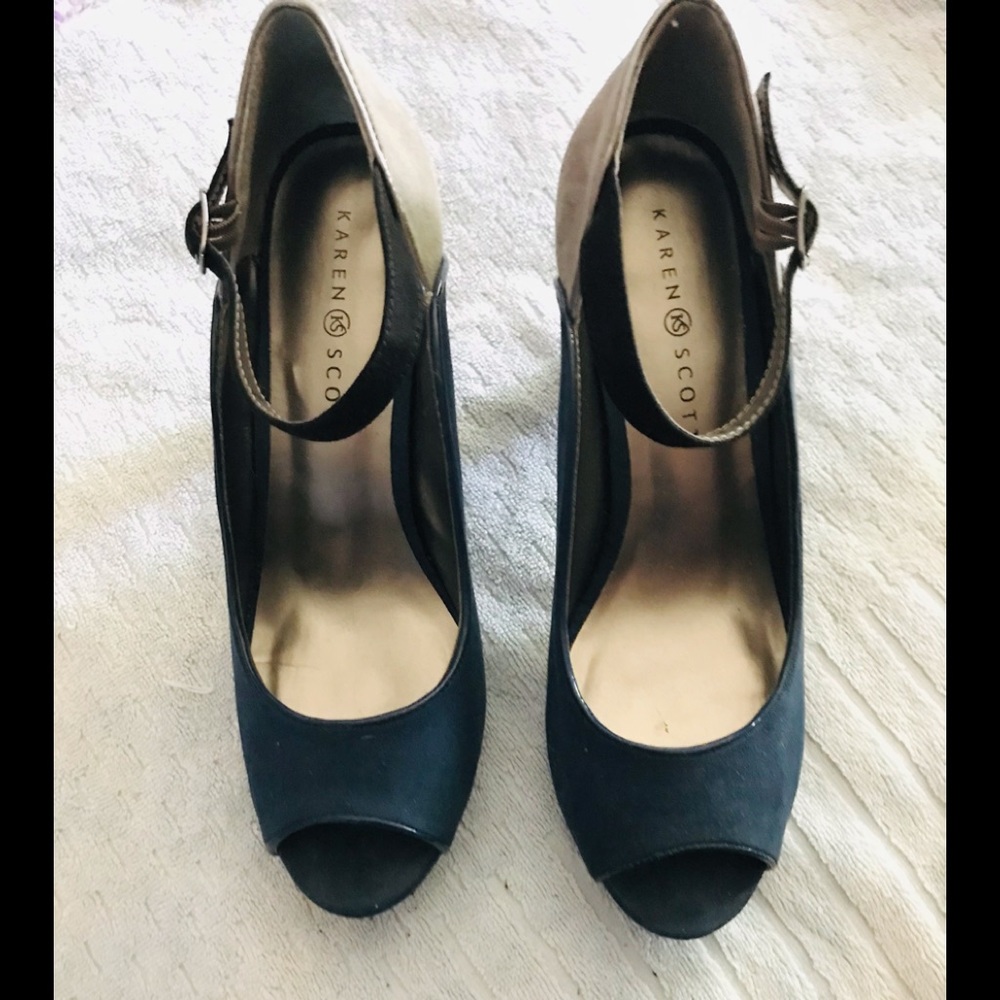 Karen Scott blue and grey ankle strap size 9.5 M